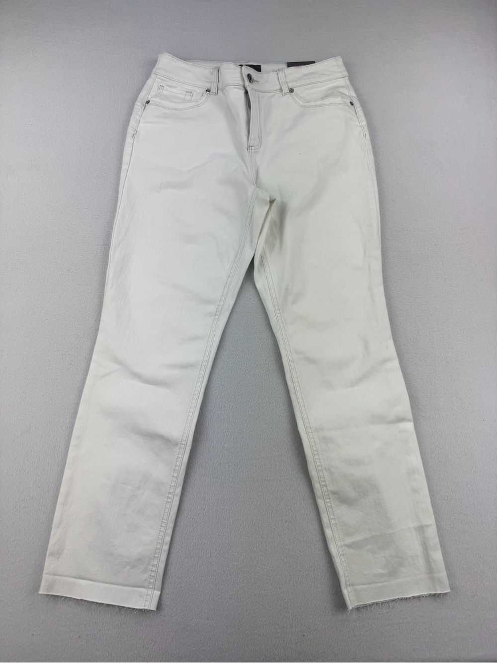 NWT Chicos The So Slimming Collection So Lifting White Denim Jeans Women Sz 8